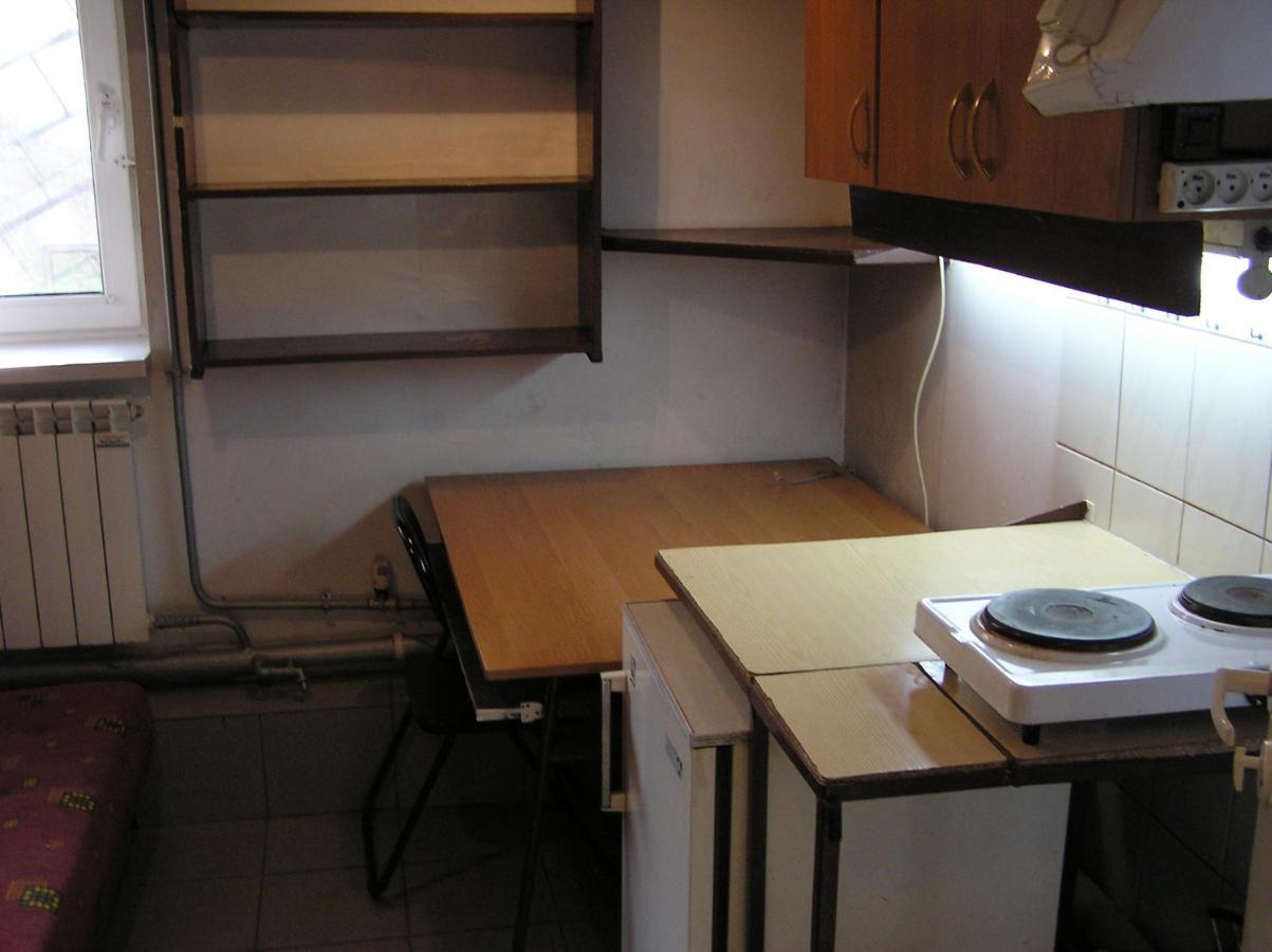 Guest house A-Klimatyzacja Kawalerka Mala Halczyna 9 Do Centrum 6 Przystankow Krakow